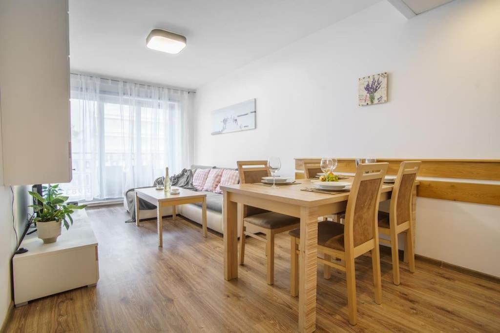 Mojemiedzyzdroje 402 Apartment Екстериор снимка