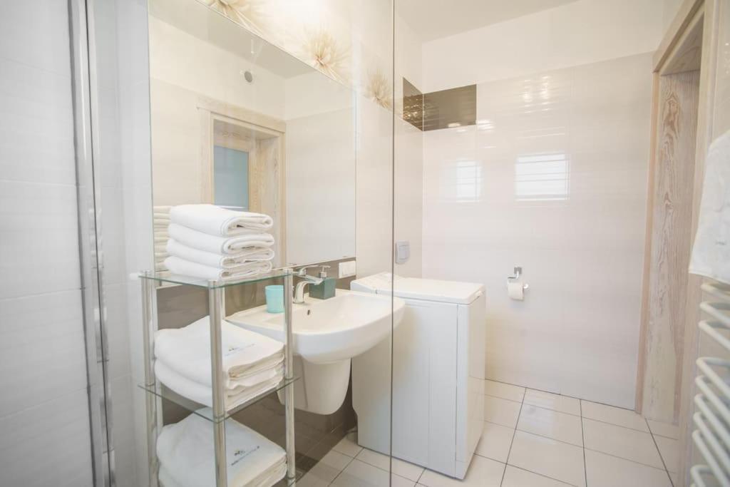 Mojemiedzyzdroje 402 Apartment Екстериор снимка